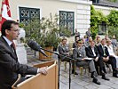 Bundesminister Darabos spricht über die Bedeutung des Sportes beim österreichischen Bundesheer.