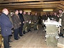 Vorweihnachtlicher Gottesdienst, gelesen durch Militärbischof Werner, Zeit für besinnliche Momente in der Campkapelle.