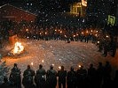 Soldaten versammelten sich vor der Campkirche zur Weihnachtsansprache der Kommandanten.