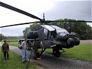 Unfreiwilliger Tankstopp des AH-64 unweit von Amstetten.