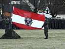 Die Dienstflagge des Österreichischen Bundesheeres wurde feierlich am Konviktsportplatz gehisst.