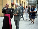 Bischof Scheuer und Generalmajor Bauer besuchen das Ferienlager.