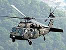 Auch der neue "Black Hawk"-Hubschrauber des Heeres zeigt in der ORF-Doku, was er kann.