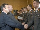 Die Jungakademiker werden durch Minister Platter und General Ertl in das Bundesheer aufgenommen.