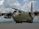 Eine C-130 "Hercules" des Bundesheeres evakuiert EU-Bürger aus dem Krisengebiet in Lybien.