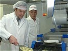 Minister Günther Platter prüft persönlich...