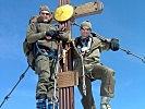 Gipfelsieg: (v.l.) Major Gebhard Leitner und Major Josef Willegger am Gipfel des Großglockners.