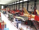 Unterdessen läuft die Produktion der 'Austro-Jets' auf Hochtouren.