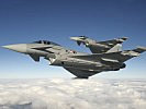 Die Eurofighter überwachen im Verbund mit anderen Luftfahrzeugen und dem Radarsystem Goldhaube den österreichischen Luftraum.