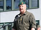 Generalmajor Dieter Heidecker bei seiner Ansprache.