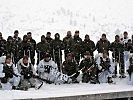 Soldaten der 6. Jägerbrigade mit den Gästen aus den Vereinigten Arabischen Emiraten.