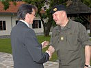 Generalleutnant Höfler empfing Minister Darabos in Graz.