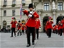 Einmarsch der 'Band of the Corps of the Royal Engineers' am Grazer Hauptplatz.