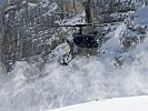 Die "Alouette" III bei der schwierigen Anlandung am Großglockner.