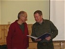 Militäroberpfarrer Johannes Dopplinger (r.) und Rainer Thorun begrüßen die Teilnehmer.