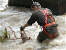 Augusthochwasser: Ein Pionier kämpft in der Nähe von Deutschlandsberg gegen die Fluten.