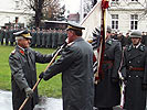 Brigadier Winkler übergibt symbolisch die Führungsverantwortung.