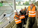 In den Spielstätten hielt das Bundesheer Patiententräger für Notfälle bereit.