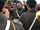 Major Haselmayr mit der Militärmusik Oberösterreich am Stadtplatz der ältesten Stadt Österreichs.