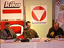 Brigadier Starlinger (2.v.l.) informierte über den bevorstehenden Auslandseinsatz im Kosovo.