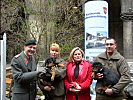 Generalmajor Bair mit Taufpatin Dr. Vitouch im Arkadenhof