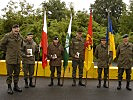 V.l.: Generalmajor Raffetseder, Erstplatzierter Major Bernhard Schulyok, Oberwachtmeister Klaus Zimmermann, Offiziersstellvertreter Josef Hatos, Oberstabswachtmeister Roland Gwiss, Leutnant Patrik Sachs.