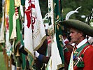 ...waren auch zahlreiche Abordnungen von Traditionsverbänden zum Festakt angetreten.