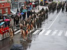 Die Tragstierstaffel des Jägerbataillons 26 auf dem Burgplatz in Spittal an der Drau.