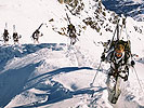 Aufstieg im Gebirge mit Schiern