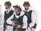 Soldaten mit Alpinausrüstung