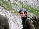 Heeresbergführer Major Philipp Egele überwacht das Training. (Bild öffnet sich in einem neuen Fenster)