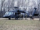 Die Soldaten des Jagdkommandos werden ausgeflogen. (Bild öffnet sich in einem neuen Fenster)