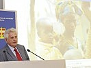 Den Senegal stellt Herbert Vytiska vor. (Bild öffnet sich in einem neuen Fenster)