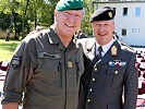 General Günter Höfler re. überbrachte seine Wünsche persönlich. (Bild öffnet sich in einem neuen Fenster)