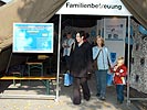 Angehörige von Soldaten im Ausland wurden speziell betreut. (Bild öffnet sich in einem neuen Fenster)