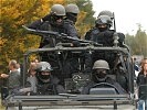 Jagdkommando vor der Vorführung. (Bild öffnet sich in einem neuen Fenster)