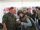 Fallschirmspringerausbildung - nur fliegen ist schöner! (Bild öffnet sich in einem neuen Fenster)