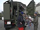 Erstmals am Heldenplatz: der neue Sanitäts-"Dingo" 2. (Bild öffnet sich in einem neuen Fenster)