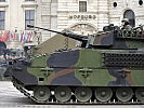 Der Schützenpanzer "Ulan" bei der dynamischen Vorführung. (Bild öffnet sich in einem neuen Fenster)