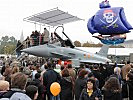Beim Eurofighter-Modell drängte sich den ganzen Tag über das Publikum. (Bild öffnet sich in einem neuen Fenster)