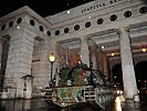 Als Letzter durchfährt ein Bergepanzer M-88 das Tor. (Bild öffnet sich in einem neuen Fenster)