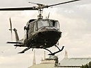 Über den Dächern von Wien, ein AB 212-Hubschrauber im Anflug. (Bild öffnet sich in einem neuen Fenster)