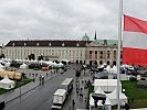 Fertig! Die Informations- u. Leistungsschau kann beginnen. (Bild öffnet sich in einem neuen Fenster)