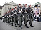 Die Soldaten der Garde... (Bild öffnet sich in einem neuen Fenster)