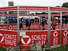 "Straßenfußball" am Heldenplatz. (Bild öffnet sich in einem neuen Fenster)