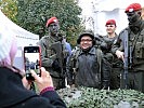 Viele Besucher nutzten die Gelegenheit für ein Foto. (Bild öffnet sich in einem neuen Fenster)