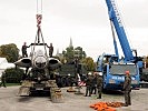 Nun können die Aufbauarbeiten, wie hier beim Draken, fortgesetzt werden. (Bild öffnet sich in einem neuen Fenster)