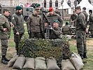 Ein Maschinengewehr 74 auf Lafette in Stellung. (Bild öffnet sich in einem neuen Fenster)