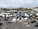 Blick von der Hofburg auf den Heldenplatz. (Bild öffnet sich in einem neuen Fenster)