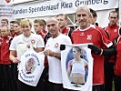Auftakt zum 24-Stunden-Spendenlauf für Kira Grünberg. (Bild öffnet sich in einem neuen Fenster)